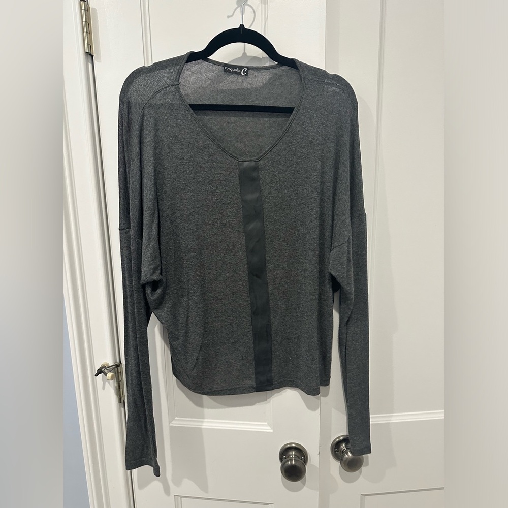 Conquista Grey Sweater with Leather Stripe